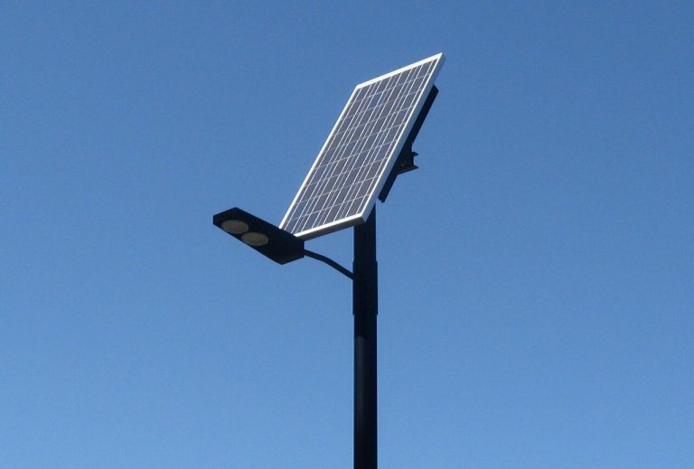 Symbolfoto zum Rechner Dimmfahrplan und Laufzeit einer Solarleuchte